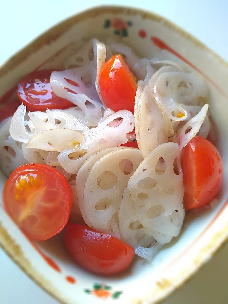 レンコンとプチトマトの甘酢漬け|まめころさん