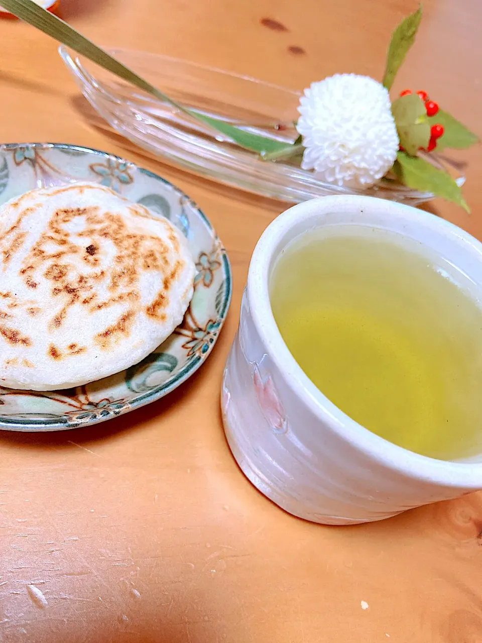 冷凍してた太宰府天満宮の梅ヶ枝餅と知覧茶でまったり💛|さくたえさん