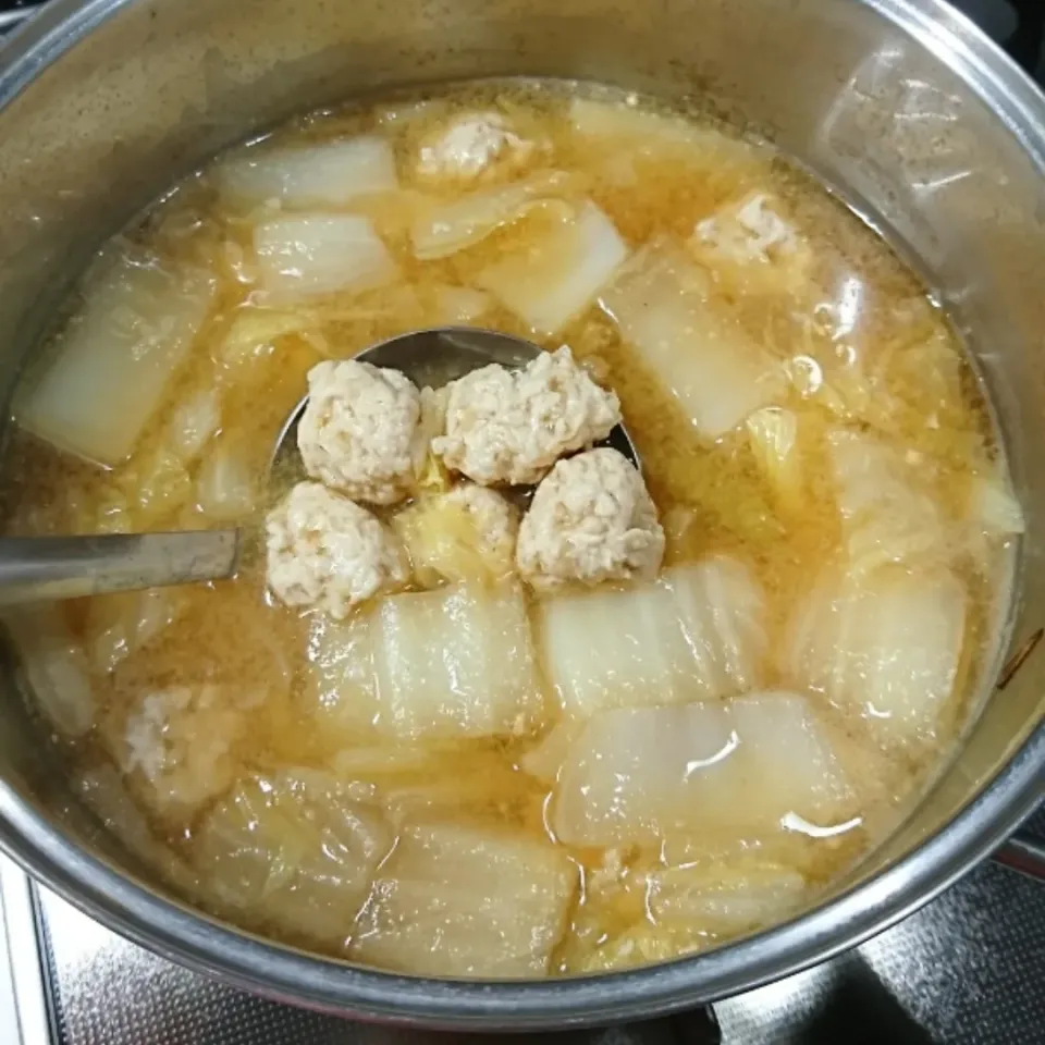 白菜と鶏だんごのみそ汁|しまだ ちえこさん