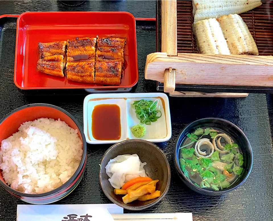 Snapdishの料理写真:お昼ご飯は舘山寺で鰻御膳‼️|Seikoさん