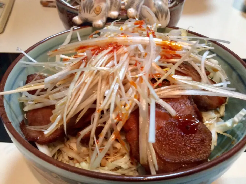 手作りチャーシューを丼で！チャーシュー丼|Takeshi  Nagakiさん