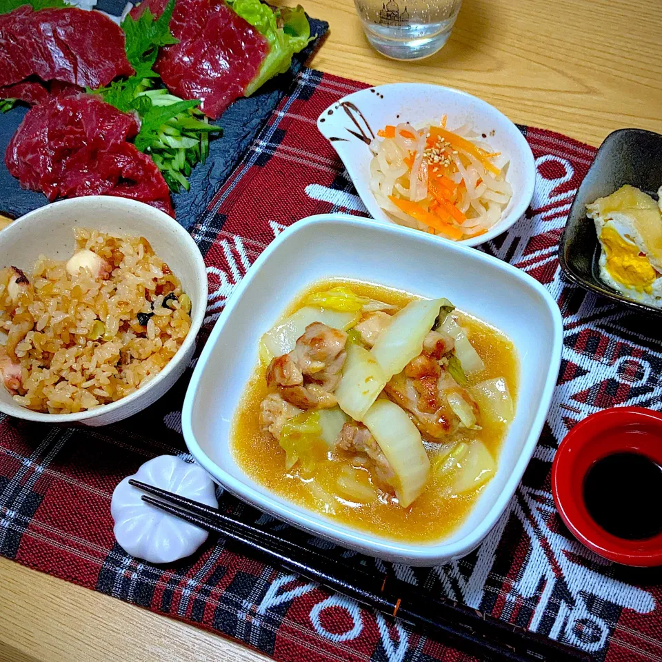 Snapdishの料理写真:鶏肉と白菜の梅肉あんかけ、大根とにんじんのナムル、卵の袋煮、馬刺し|ツインうさぎさん