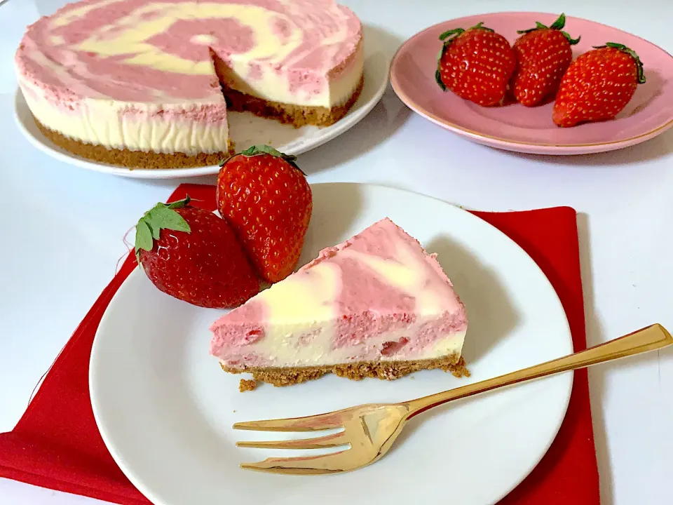 Marble Raspberry cheese cake.|chafoodisloveさん