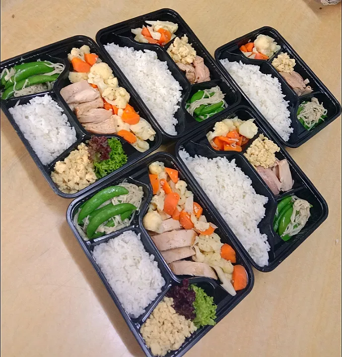 Healthy Lunch Box
#eat clean@healthy❤️
#low carb high protein
#less oil #less salt #less sugar
#no processed food
Enjoy your food guys
love you❤️|steady chanさん