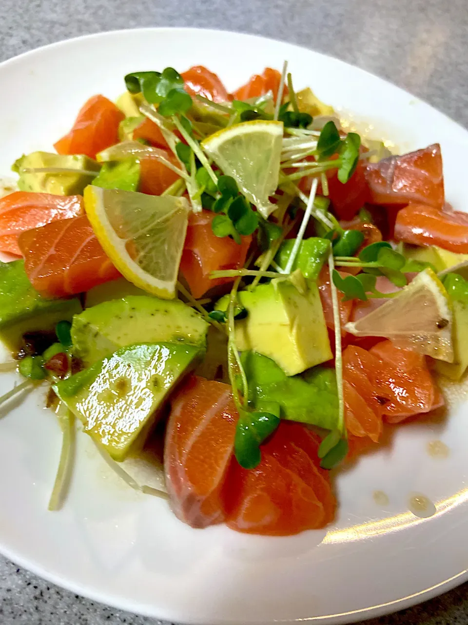 サーモンとアボカドのサラダ✨|てんてんさん
