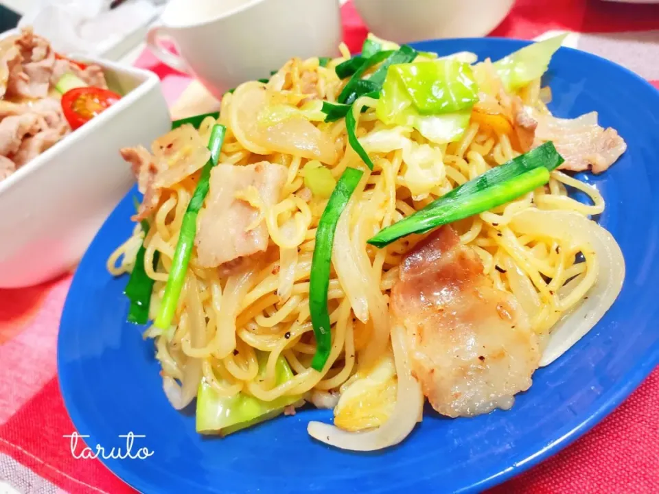 Snapdishの料理写真:我が家の定番 塩焼きそば😆🥢|taruto⭐️さん