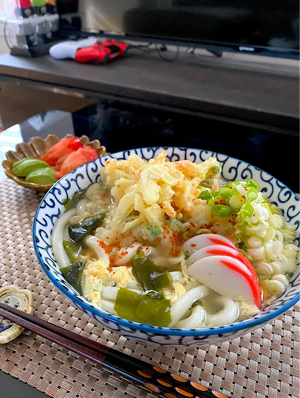 Snapdishの料理写真:ゆかりさんの料理 きのこの卵とじうどん🍄|ゆかりさん