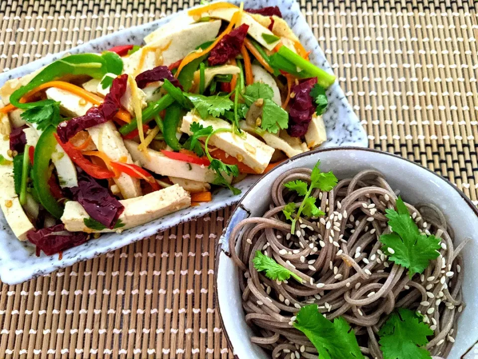 Hard Bean Curd salad with Soba noodle|Pink Piggyさん