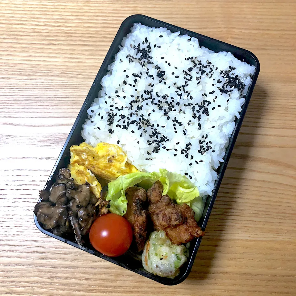 金曜日の旦那さんのお弁当🍙|むさけんさん