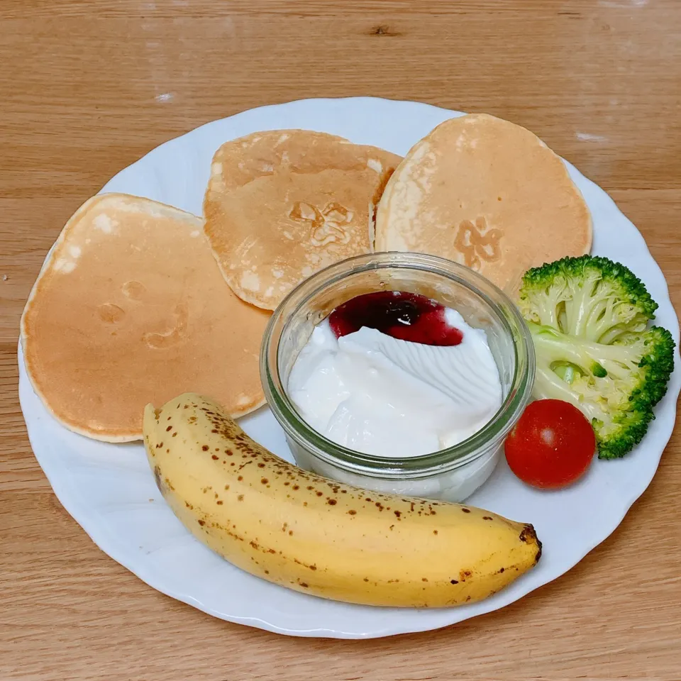 パンケーキワンプレート朝ごはん^ ^|ヤマネコさん