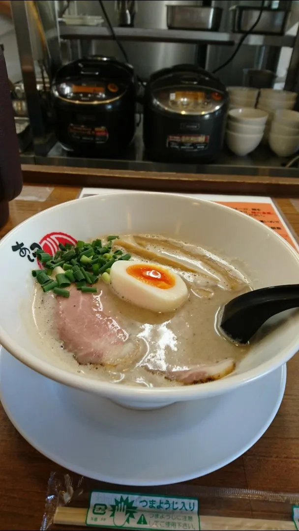 京都府京都市下京区西七条西八反田町「あいつのラーメン かたぐるま本店」のこくとんラーメン|タカシさん