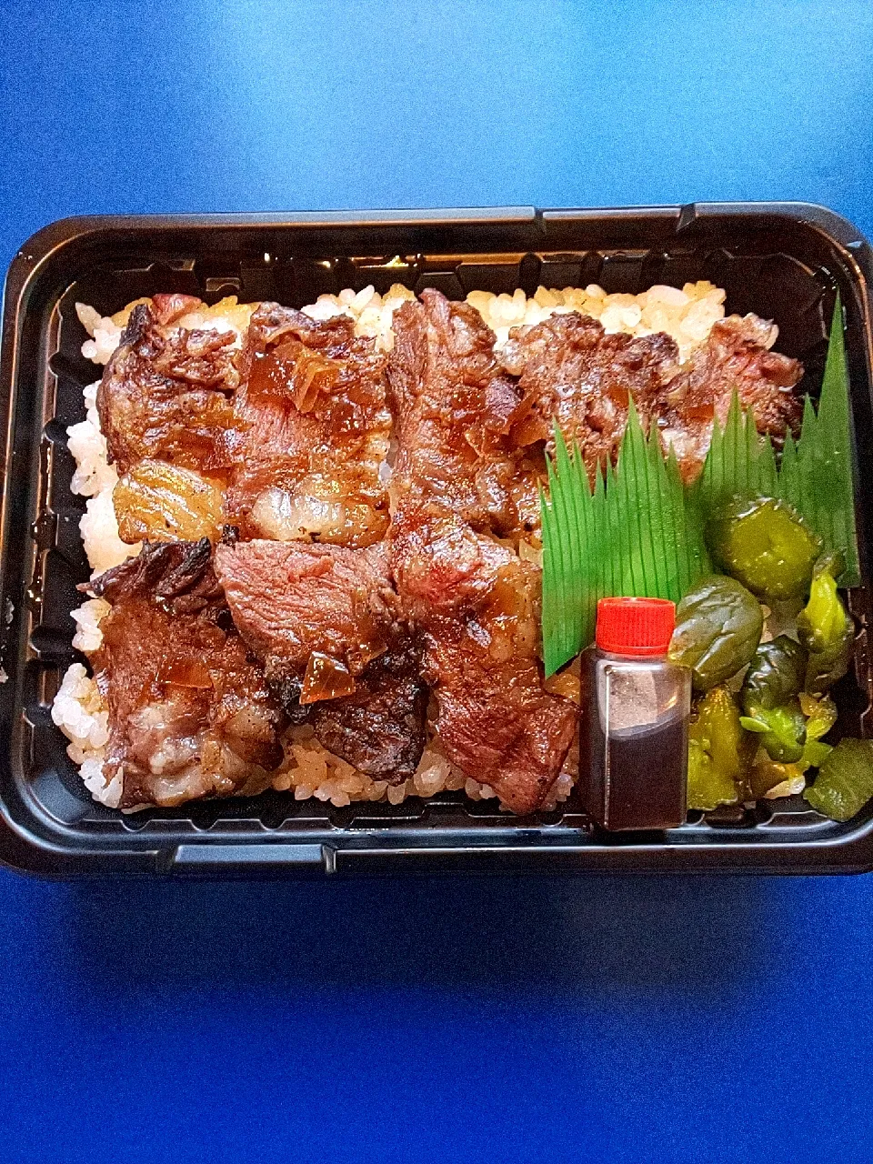 黒毛和牛ハラミステーキ重|炭焼ステーキ肉ごころさん