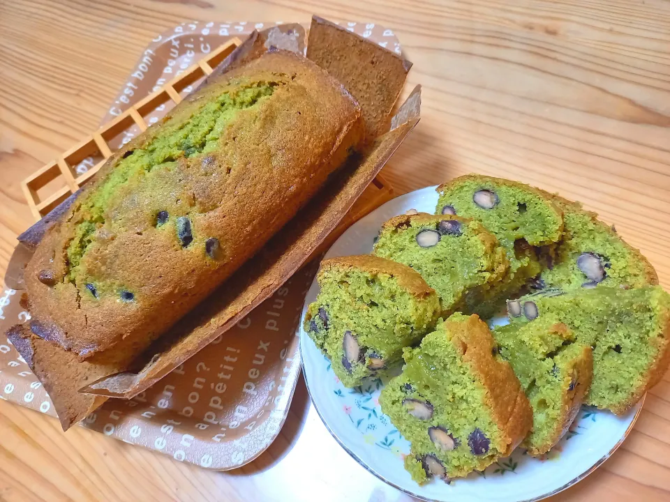 抹茶パウンドケーキ　黒豆入り|ユカリンさん