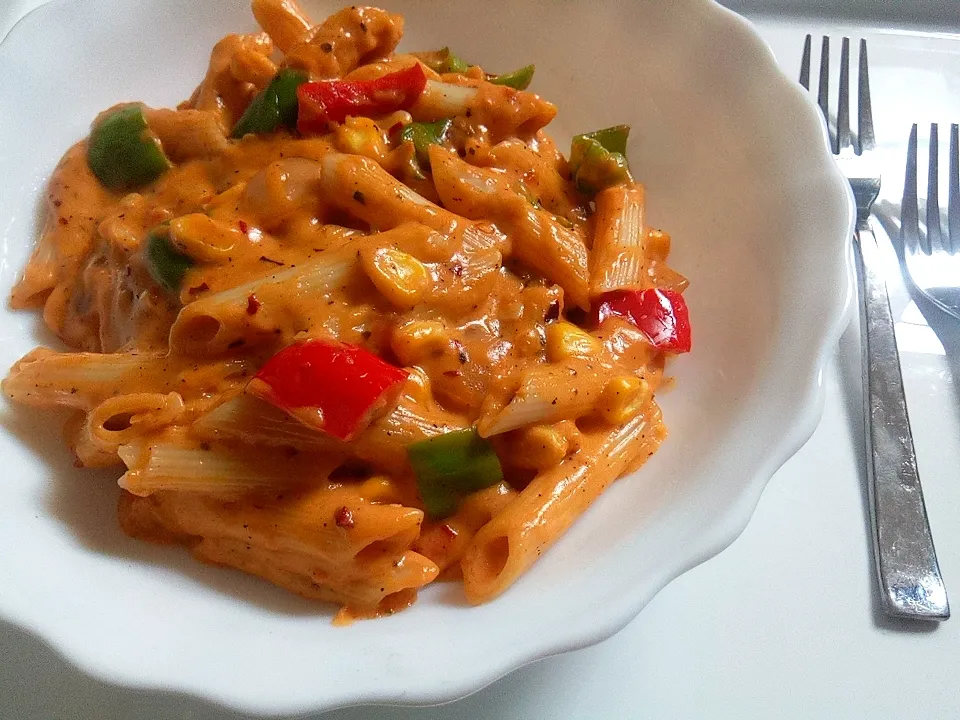 Tasty Creamy Veggies Pasta...😋|priyaさん