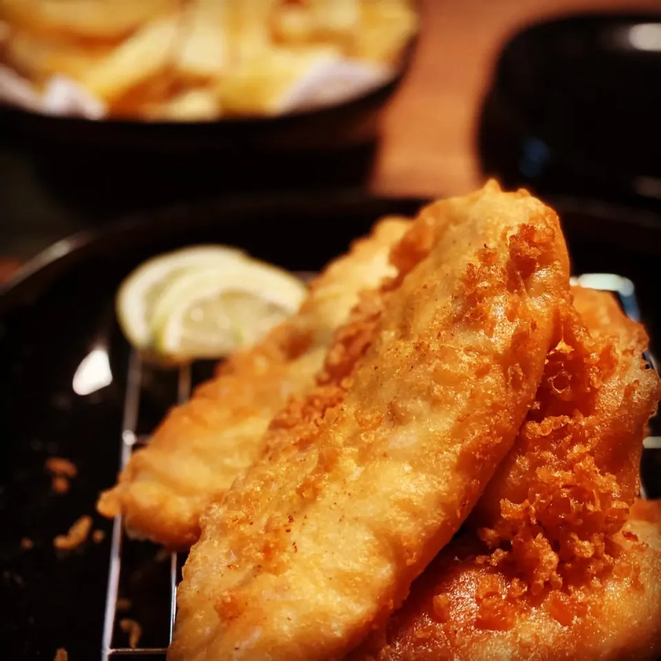 Snapdishの料理写真:#fishfridays  Fresh Battered Tara Fish Fillets with Freshly made Chips #tarafish #chips #homemade #ilovecooking|Emanuel Hayashiさん