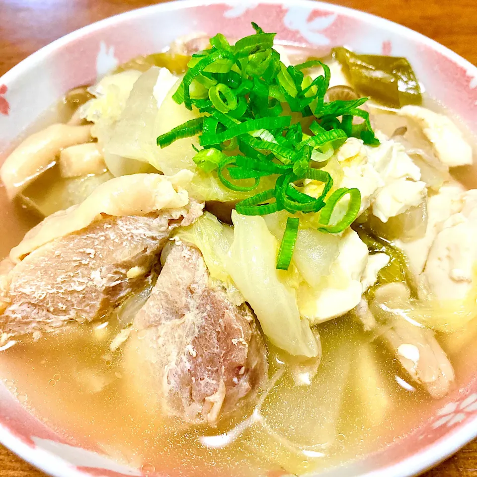 Snapdishの料理写真:鶏肉と野菜の旨塩スープ煮✨|まいりさん