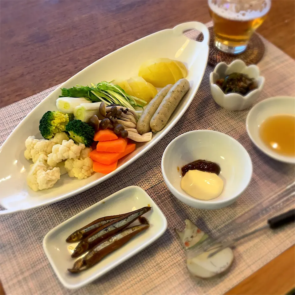 Snapdishの料理写真:温野菜
きびなごの黒酢煮
ピーマンと大葉の炒め煮|𓇼 Ⓢ Ⓗ Ⓘ Ⓝ Ⓞ Ⓑ Ⓤ 𓇼さん