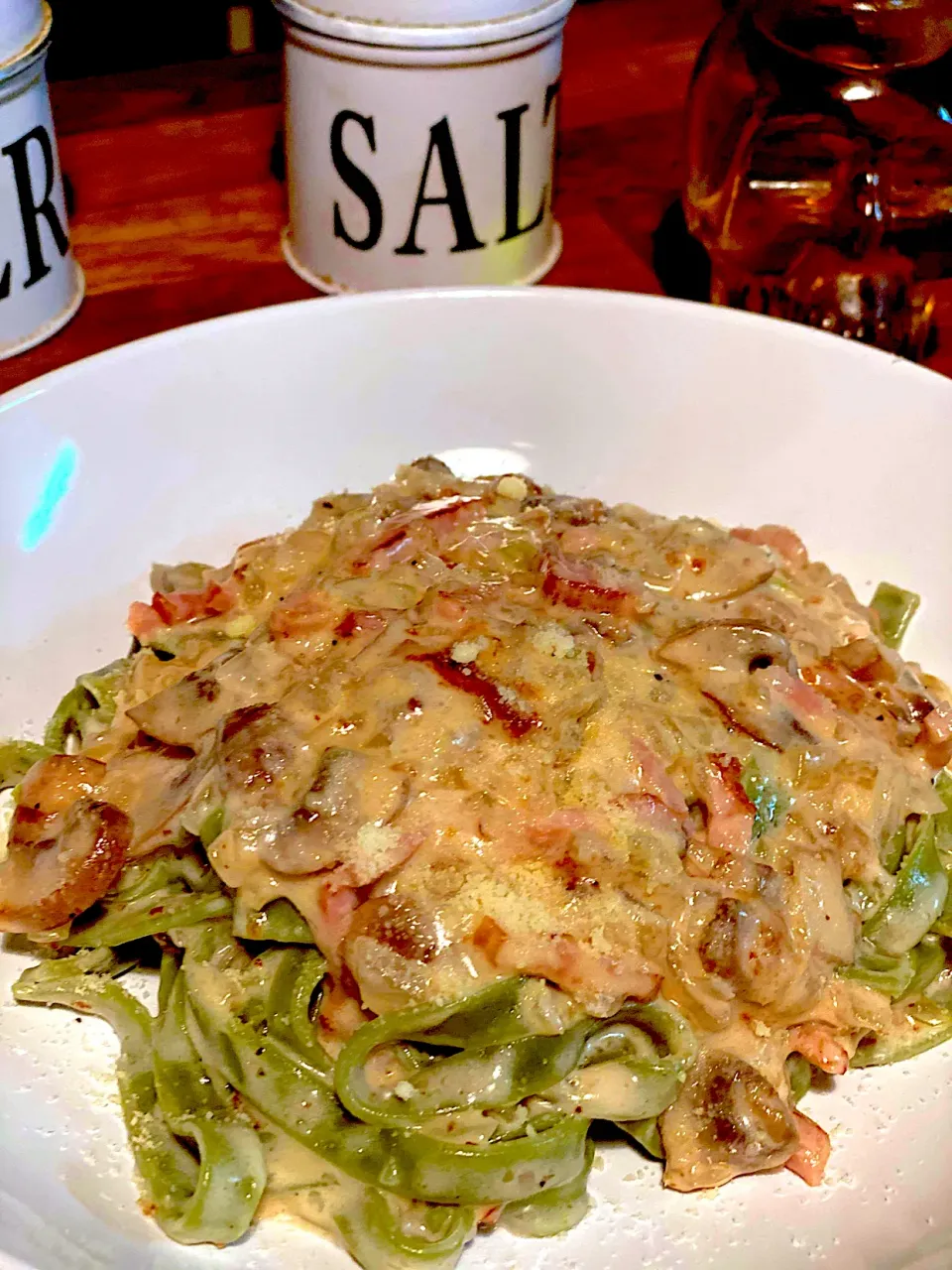 Spinach  tagliatelle in a Creamy Carbonara Sauce with BBQ Pork Belly Ends #pasta #carbonara #porkbelly #italian #homecooking|Emanuel Hayashiさん