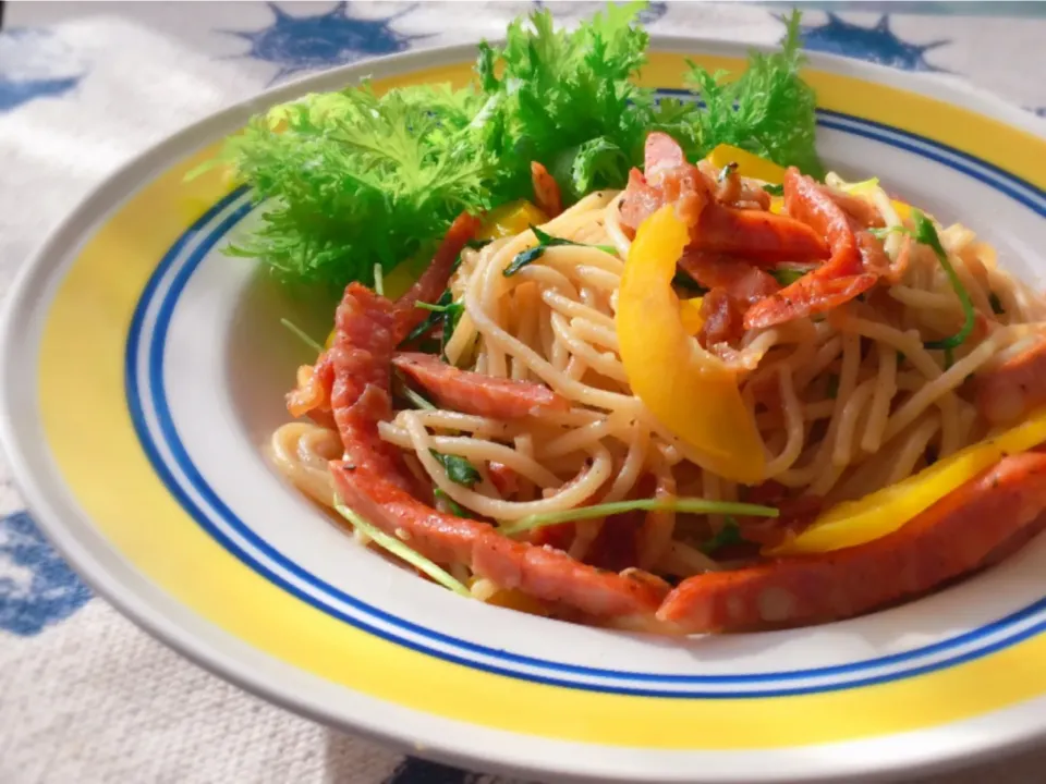 朝パスタ
チョリソーでペペロンチーノ|akopeko ◡̈⋆さん