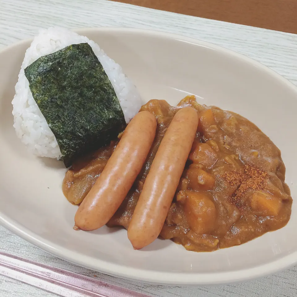 Snapdishの料理写真:おにぎりカレー🍙|waiwaiさん