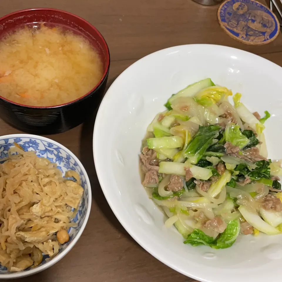 豚肉と白菜の中華風炒め煮・切り干し大根の煮物・人参とジャガイモの味噌汁|a-parkさん