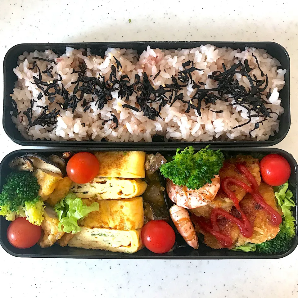 今日のダンナ様お弁当〜🤗ヒレカツ、💕卵焼き💕あります🙋‍♀️|てるみさん