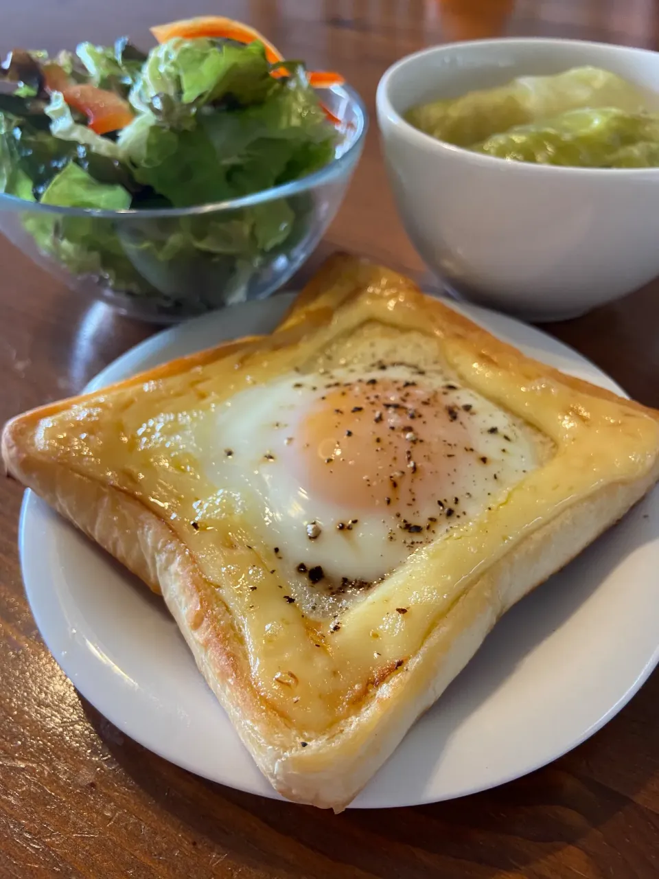 1/11の朝食　目玉焼きトースト|yoneさん