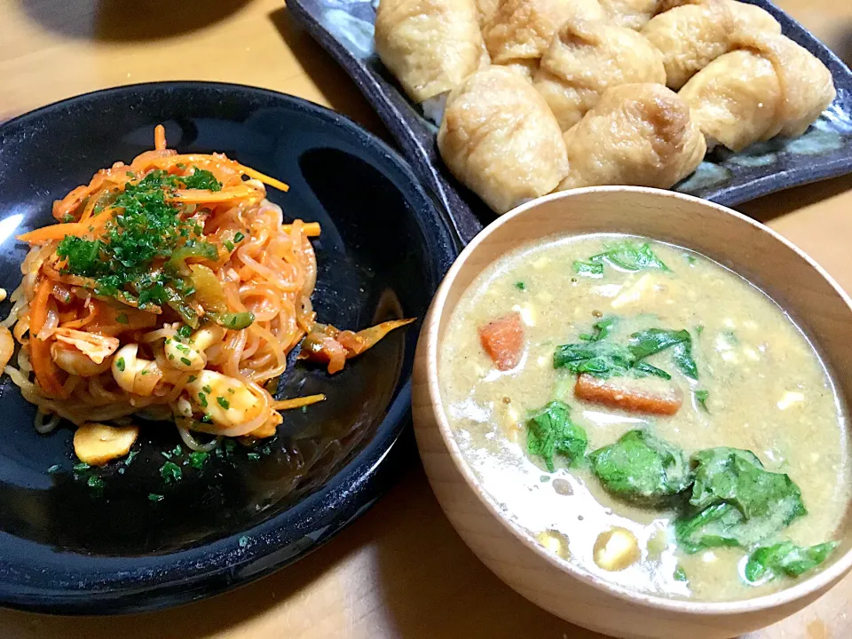 糖質０麺でナポリタン♡おいなりさん♡カレーの残りに豆乳とお豆腐と小松菜を混ぜたクリームスープ⤴️|さくたえさん