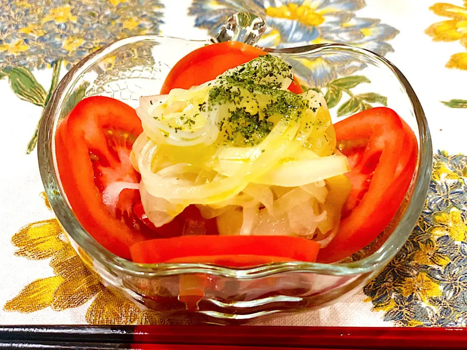 血液サラサラ☺︎トマトと玉ねぎ🧅のマリネサラダ🍅|まめすけ。さん