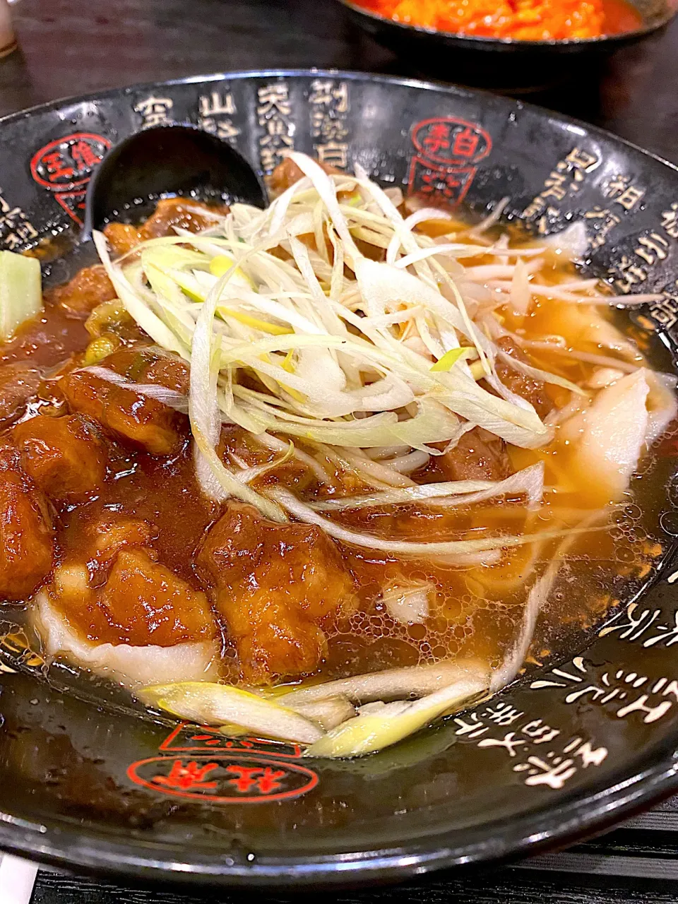 Snapdishの料理写真:牛肉刀削麺|ラビさん