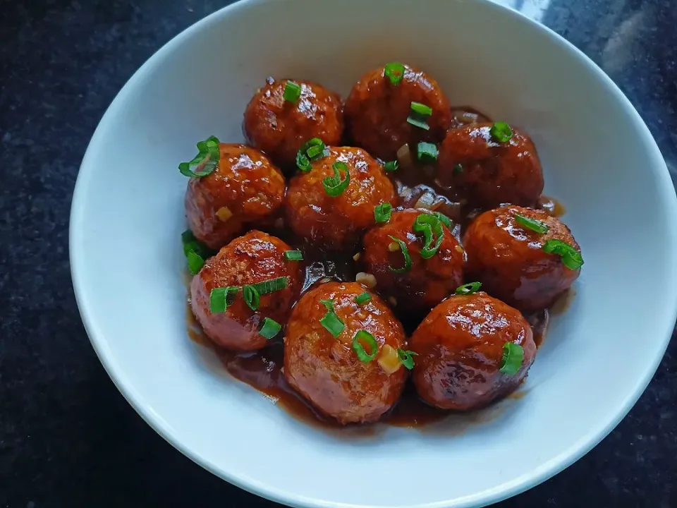 Snapdishの料理写真:Vegetable Manchurian Recipe... Restaurant style Manchurian Recipe|Food philicさん