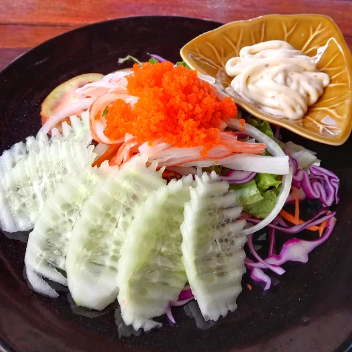 สลัดปูอัดไข่กุ้ง🥗🥗😋😋|Hibeena noodles 🍜😘さん