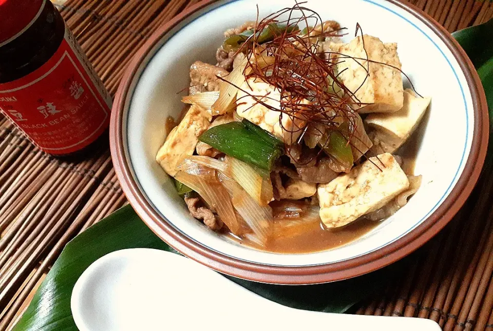 衝撃的な旨さ😋…豆鼓醤で肉豆腐炒め|ぐぅぐママ（Yukkie）さん