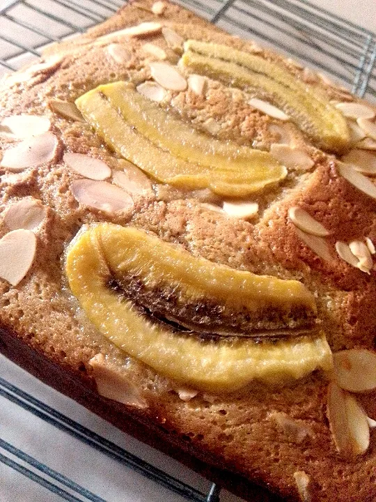 Snapdishの料理写真:banana cake|tikaさん