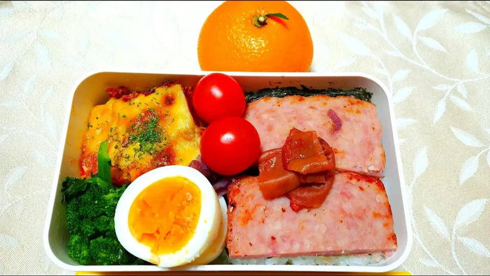 Snapdishの料理写真:1/13のお弁当🍱
海苔弁当|卯月さん