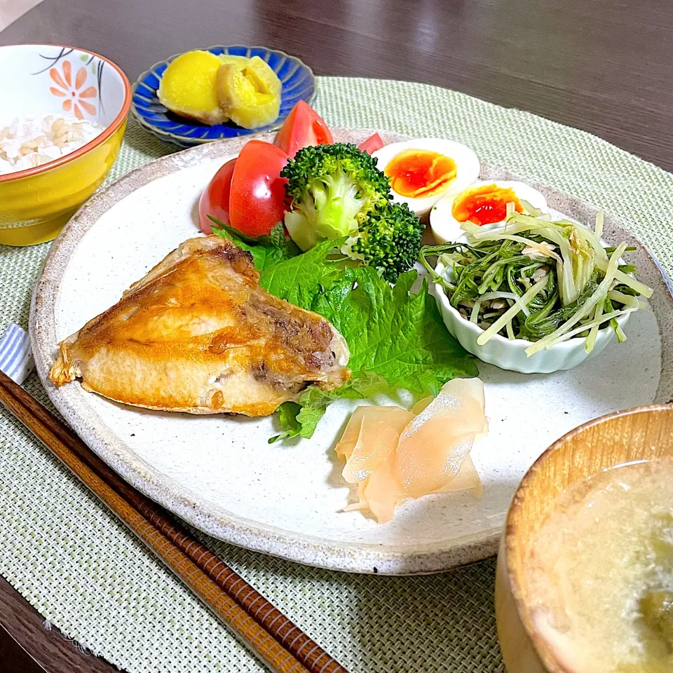 1/13晩ご飯：鰤カマの塩焼き|ななみんさん