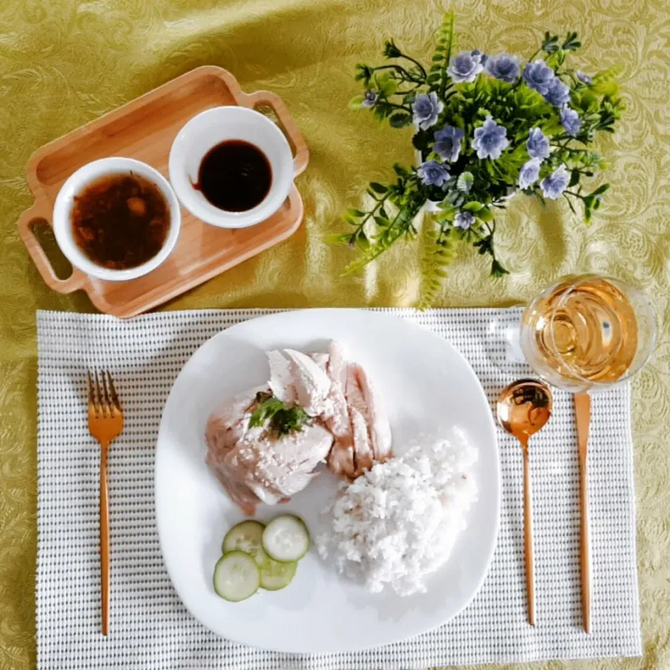 Hainanese Chicken with Hoisin Sauce and Ginger Oil Sauce|Mikaela's Kitchenさん