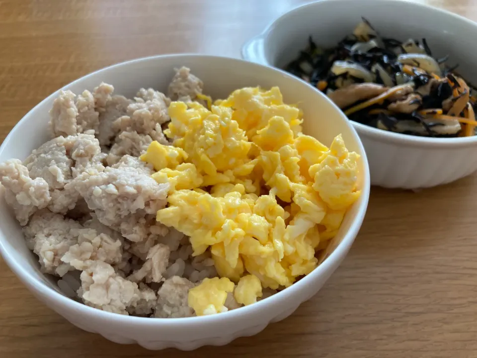 Snapdishの料理写真:＊そぼろ丼＊|＊抹茶＊さん