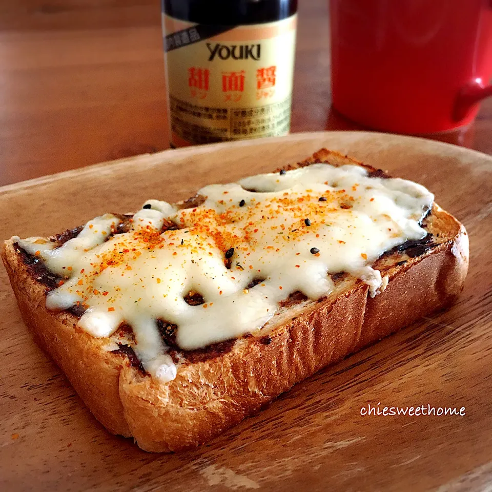 麻紀子さんの料理 具なしチーズトースト（甜麺醤バージョン）|chieko ♪さん