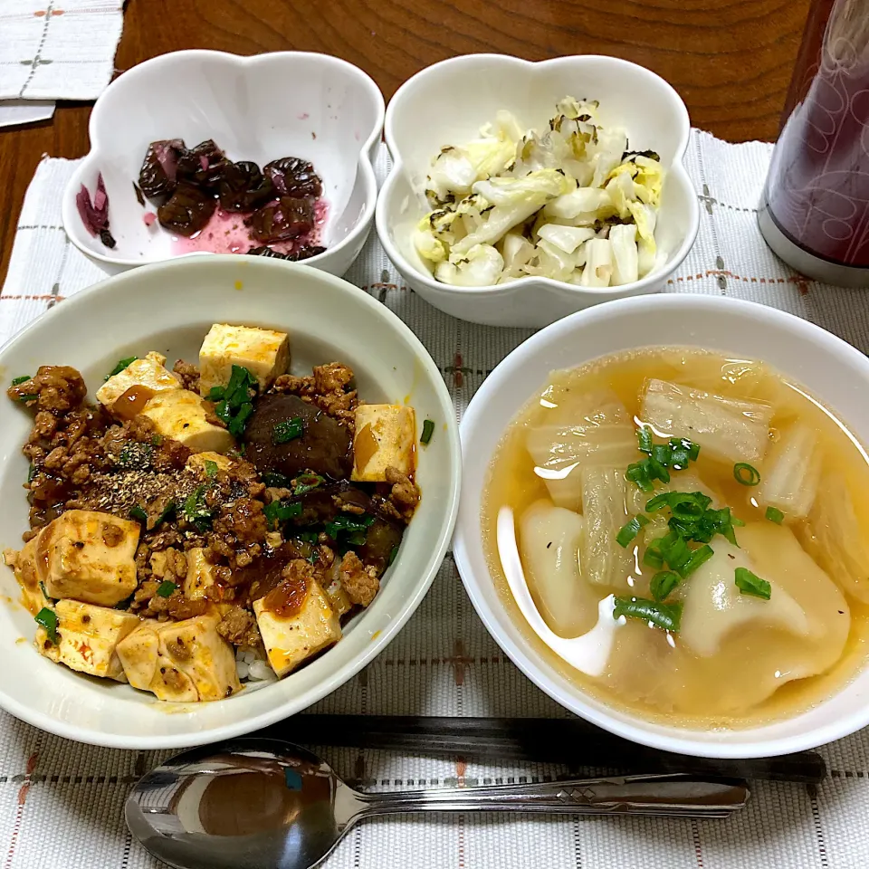 麻婆豆腐丼と水餃子スープ|akkoさん