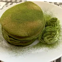 Snapdishの料理写真:濃い抹茶パンケーキ|greengreenteaさん