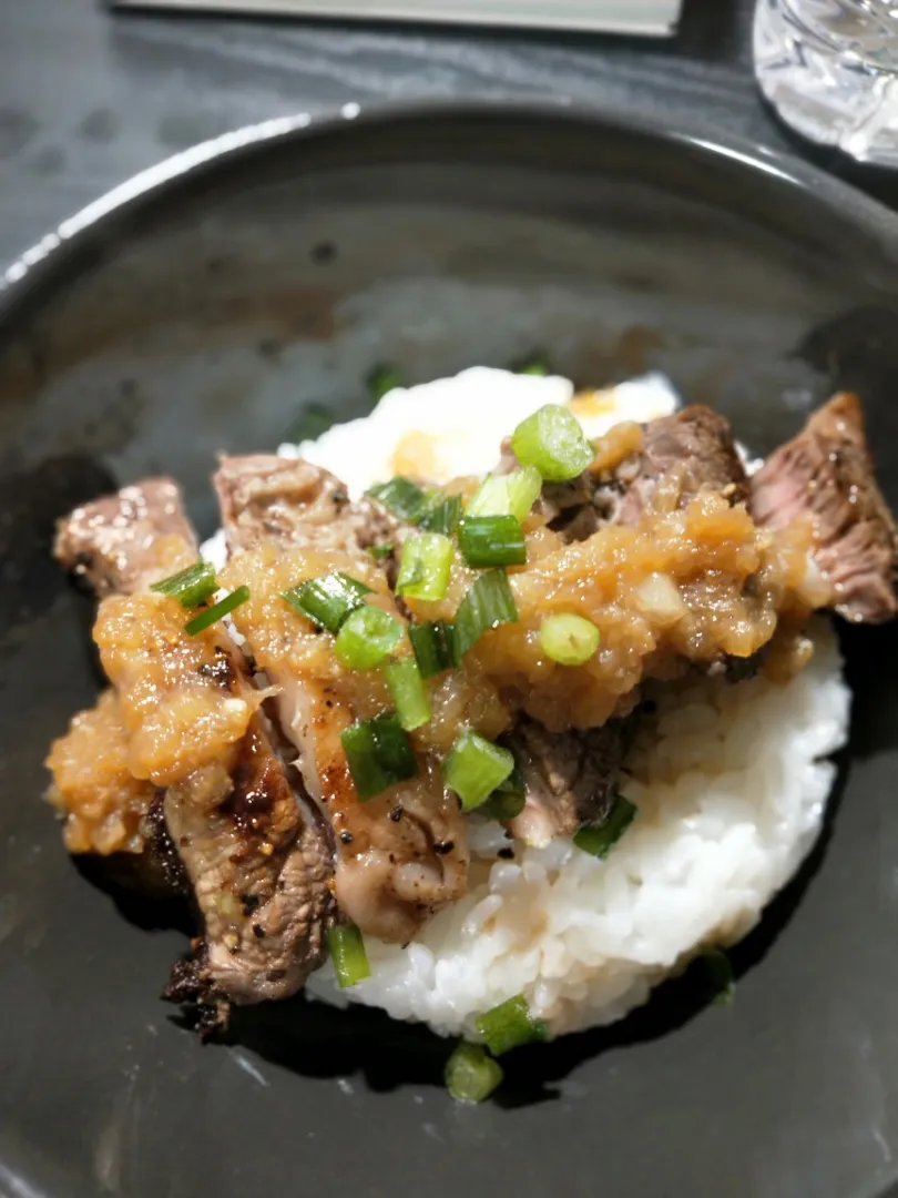 ステーキ丼|堀口 柊さん