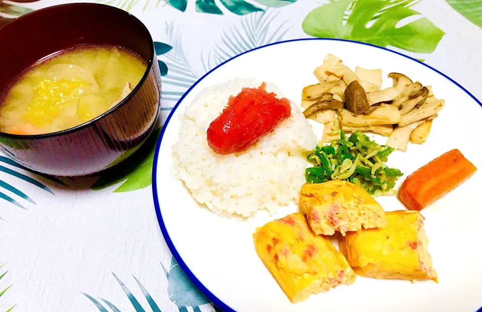 お弁当の残り朝ごはん🍴|とうかさん