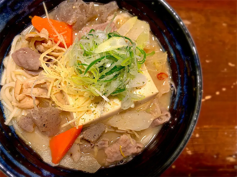 豚モツ煮込温めん|半田手延べそうめんの店 阿波や壱兆さん