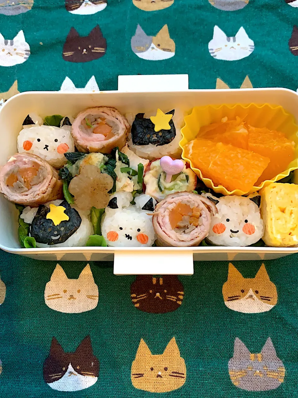 ねこおにぎりお弁当🐈‍⬛|emikokoさん