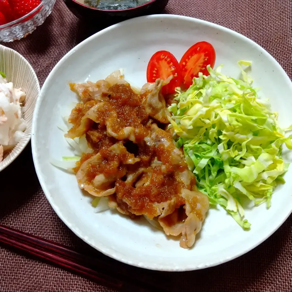 Snapdishの料理写真:いつもの豚の生姜焼き|真希さん