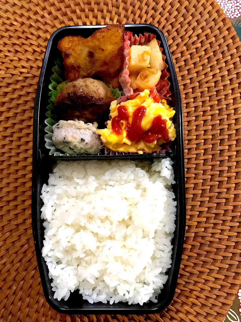 Snapdishの料理写真:息子のお弁当|まーるるさん