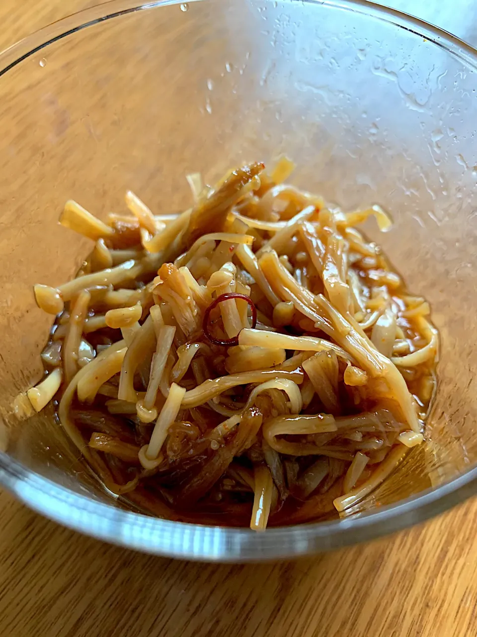 手作りなめ茸(鷹の爪入れてピリ辛です)🍄ご飯の友🍚ごはんが進みます|いちごさん