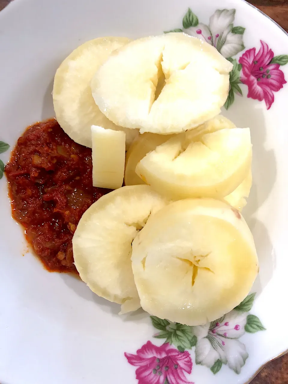 Steamed cassava with sambal|Amy Aliyyaさん