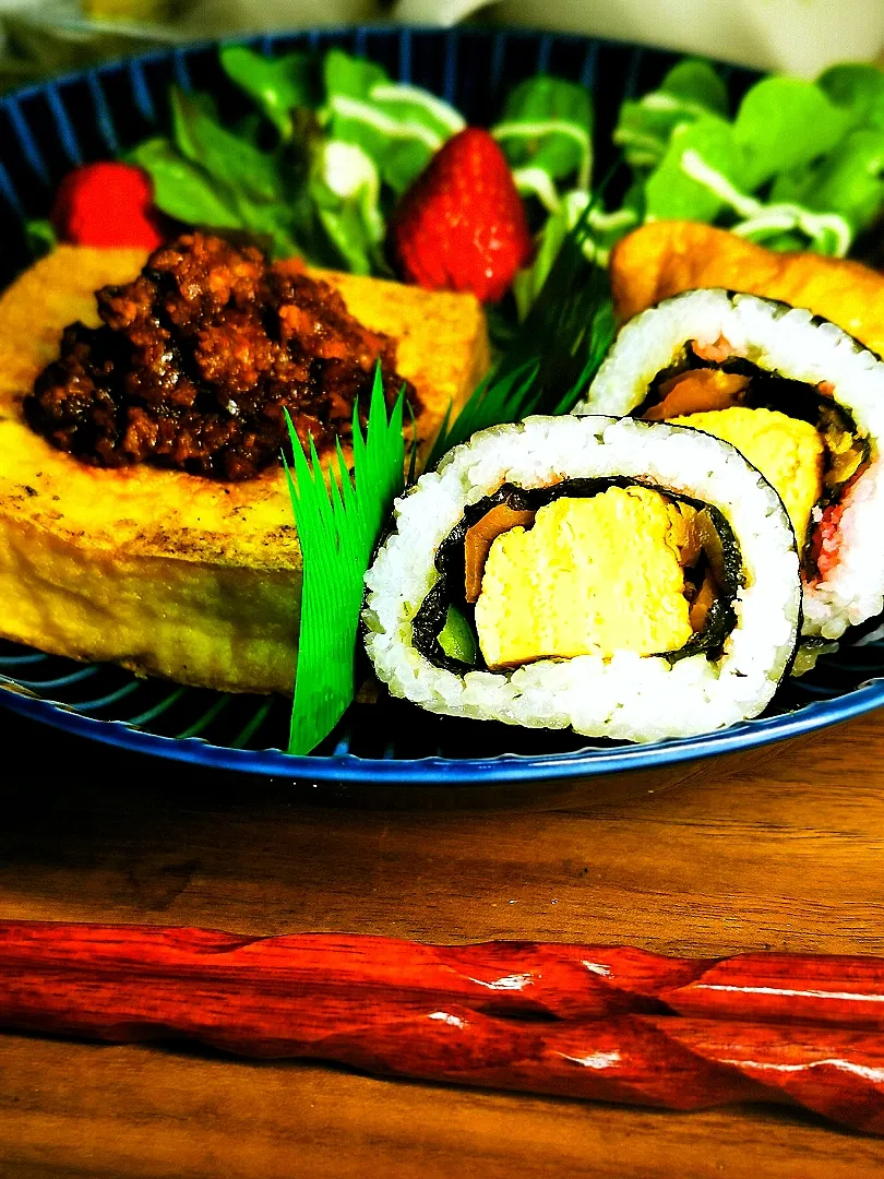 肉味噌載せ厚揚げランチ👍👌🤪|ペンギンさん